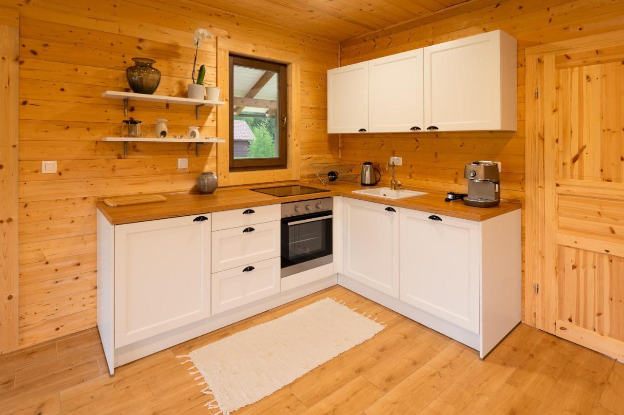 Chalets Zelena Vrata Fužine Eksteriør bilde