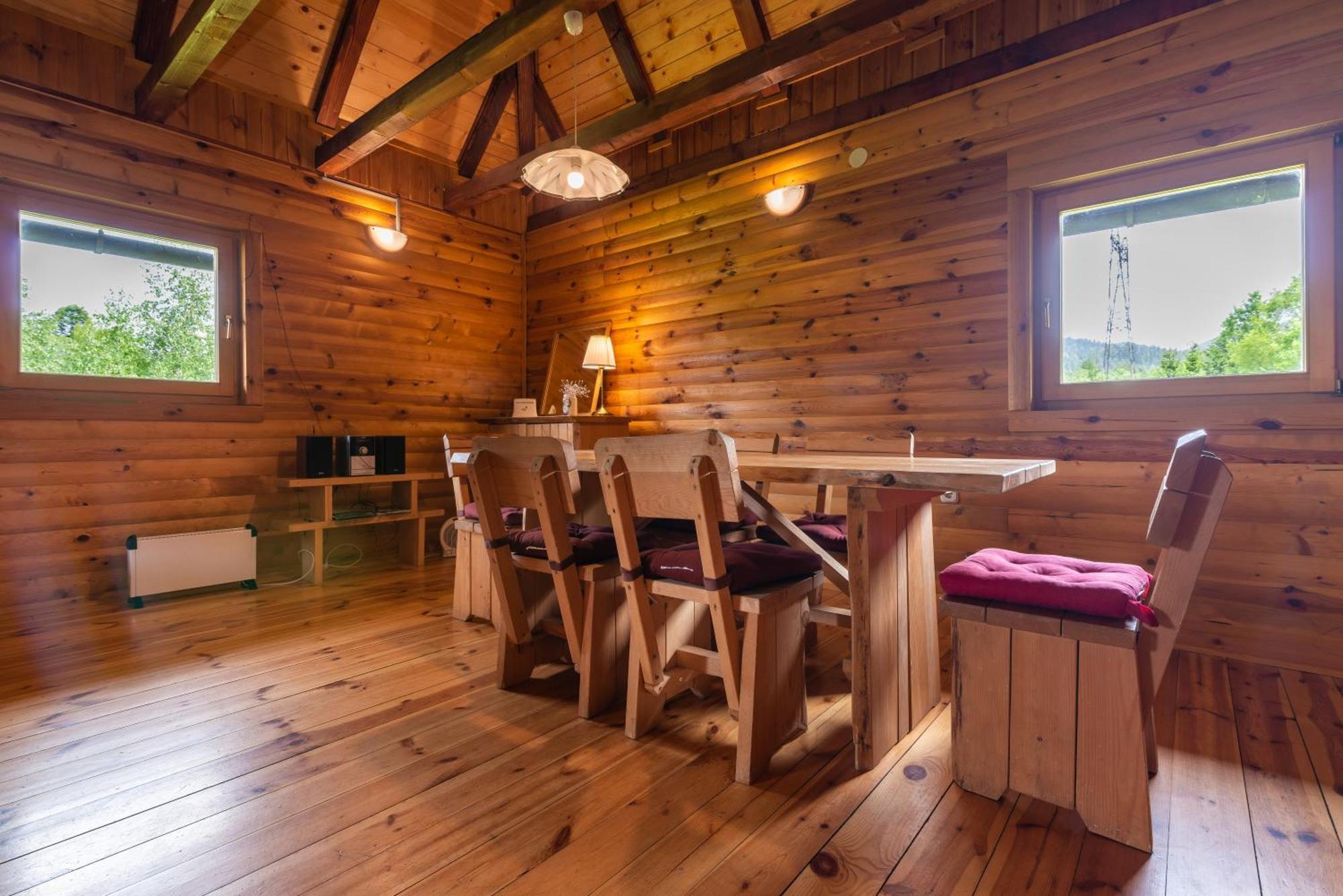 Chalets Zelena Vrata Fužine Eksteriør bilde