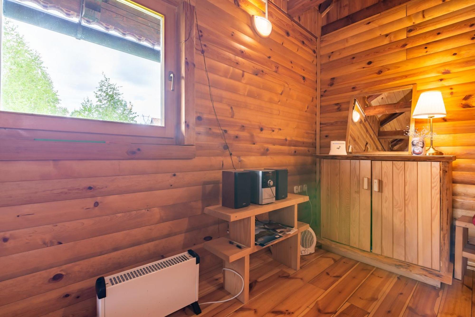 Chalets Zelena Vrata Fužine Eksteriør bilde