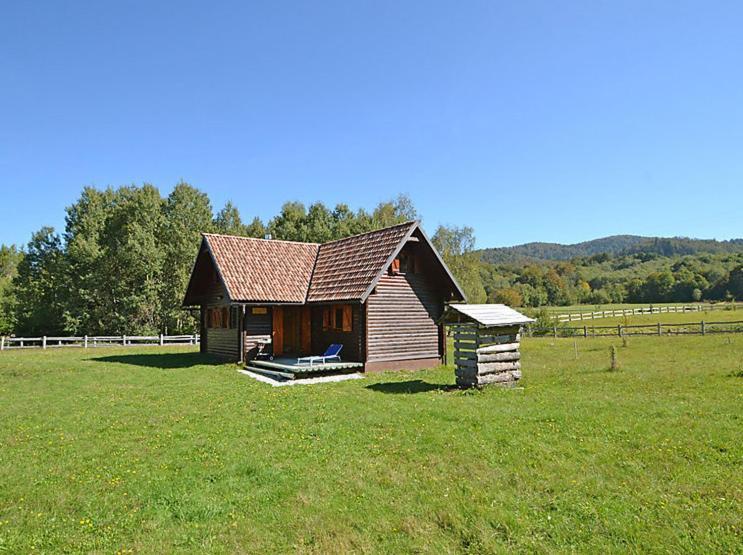 Chalets Zelena Vrata Fužine Rom bilde